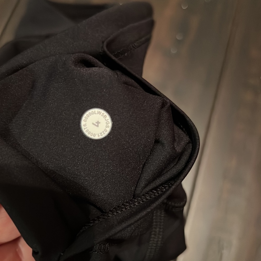 NWT lululemon Fast and Free Reflective High-Rise Tight 25" size 4 Black - Picture 5 of 7